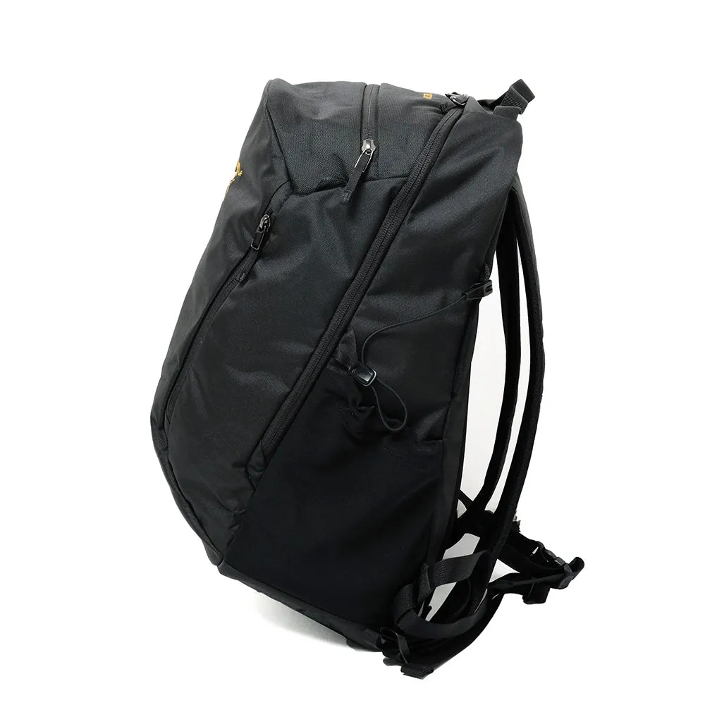 ARC'TERYX - Mantis 26 Backpack - L07981400