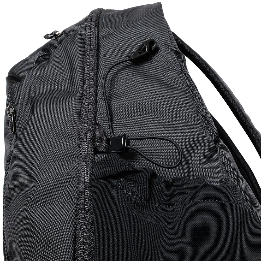 ARC'TERYX - Mantis 26 Backpack - L07981400