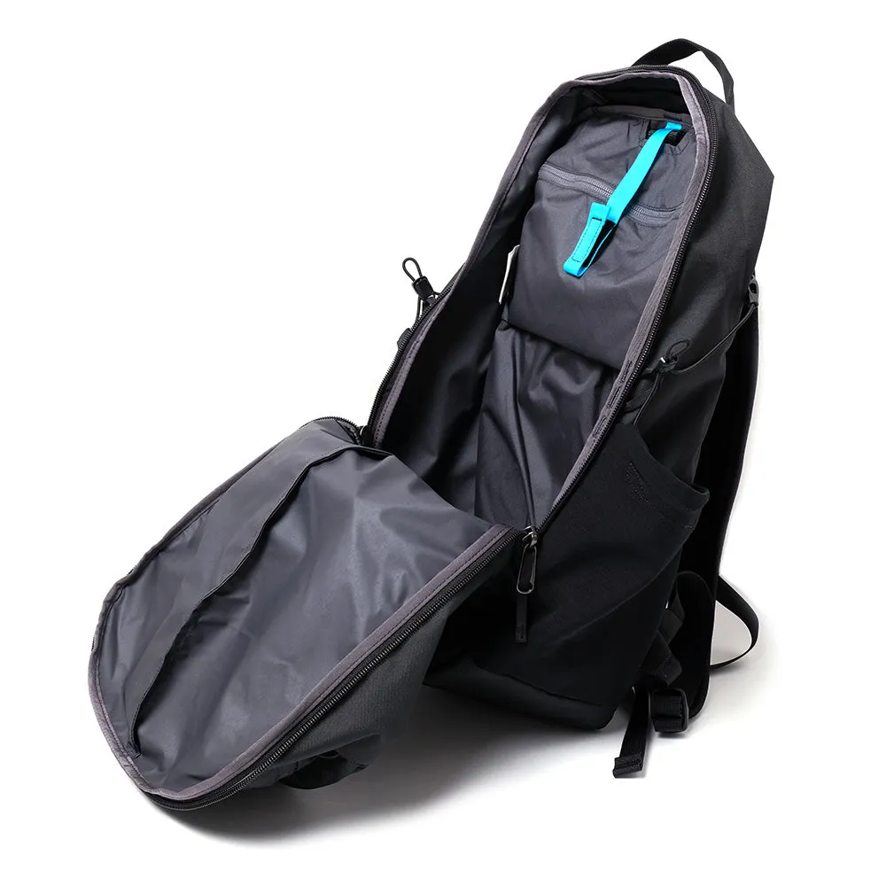 ARC'TERYX - Mantis 26 Backpack - L07981400