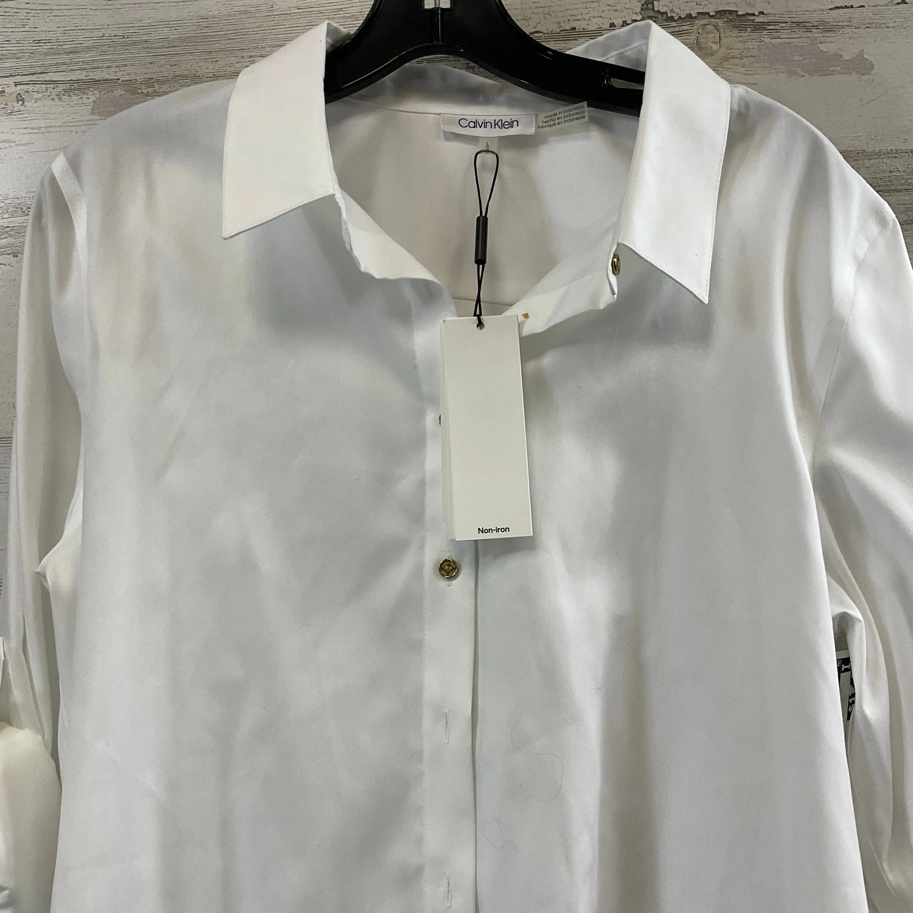 Blouse Long Sleeve By Calvin Klein In White, Size: L