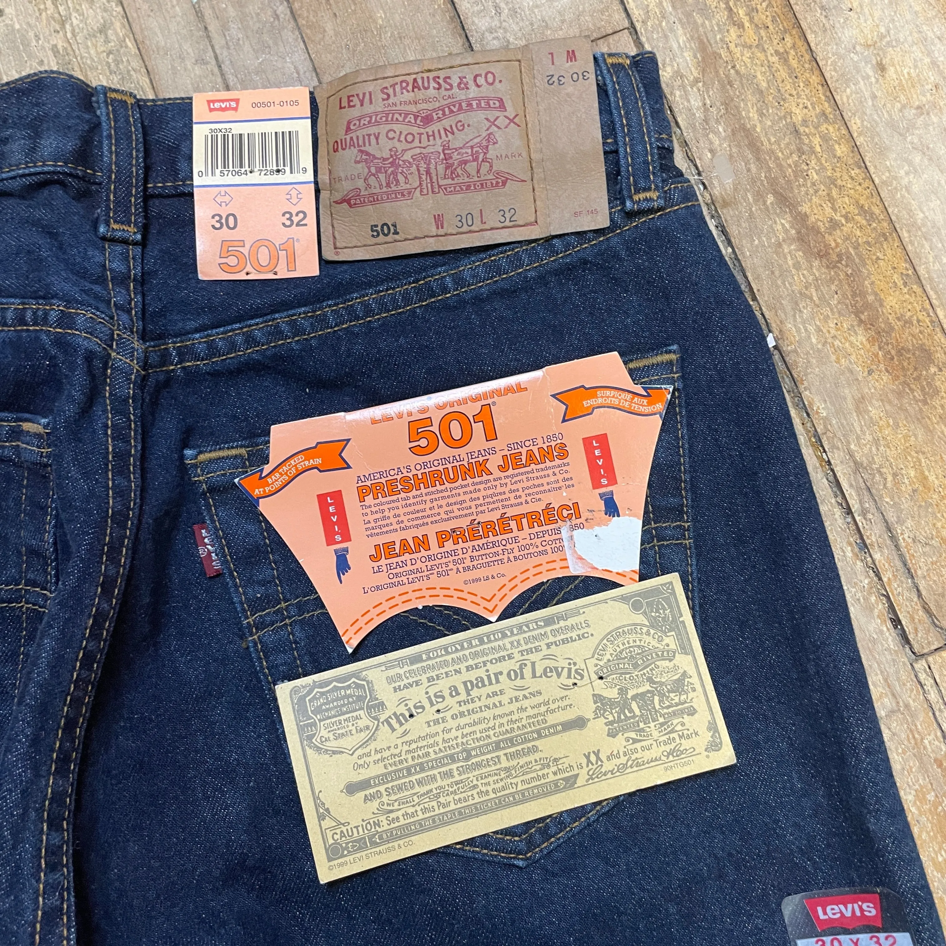 Vintage 1999 Deadstock Levi's Dark Wash Button Fly 501s Made in Canada 30" Waist